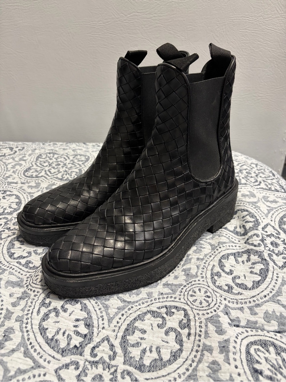 Loeffler Randall Black Woven Platform Chelsea Boots size 9 New - Picture 4 of 11